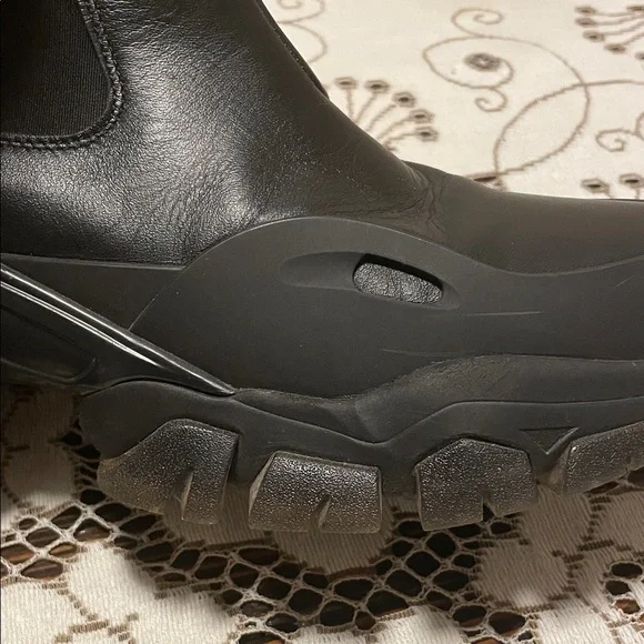 Moncler 1017 Genius 6 Alyx Sleek Black Chunky Leather Ary Ankle Boots - Picture 15 of 16